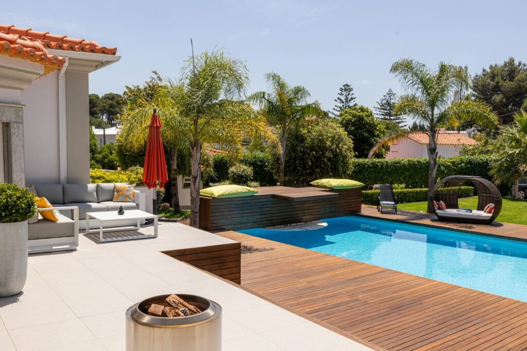 Luxury Pool Features to Add for a Truly Unique Backyard Oasis