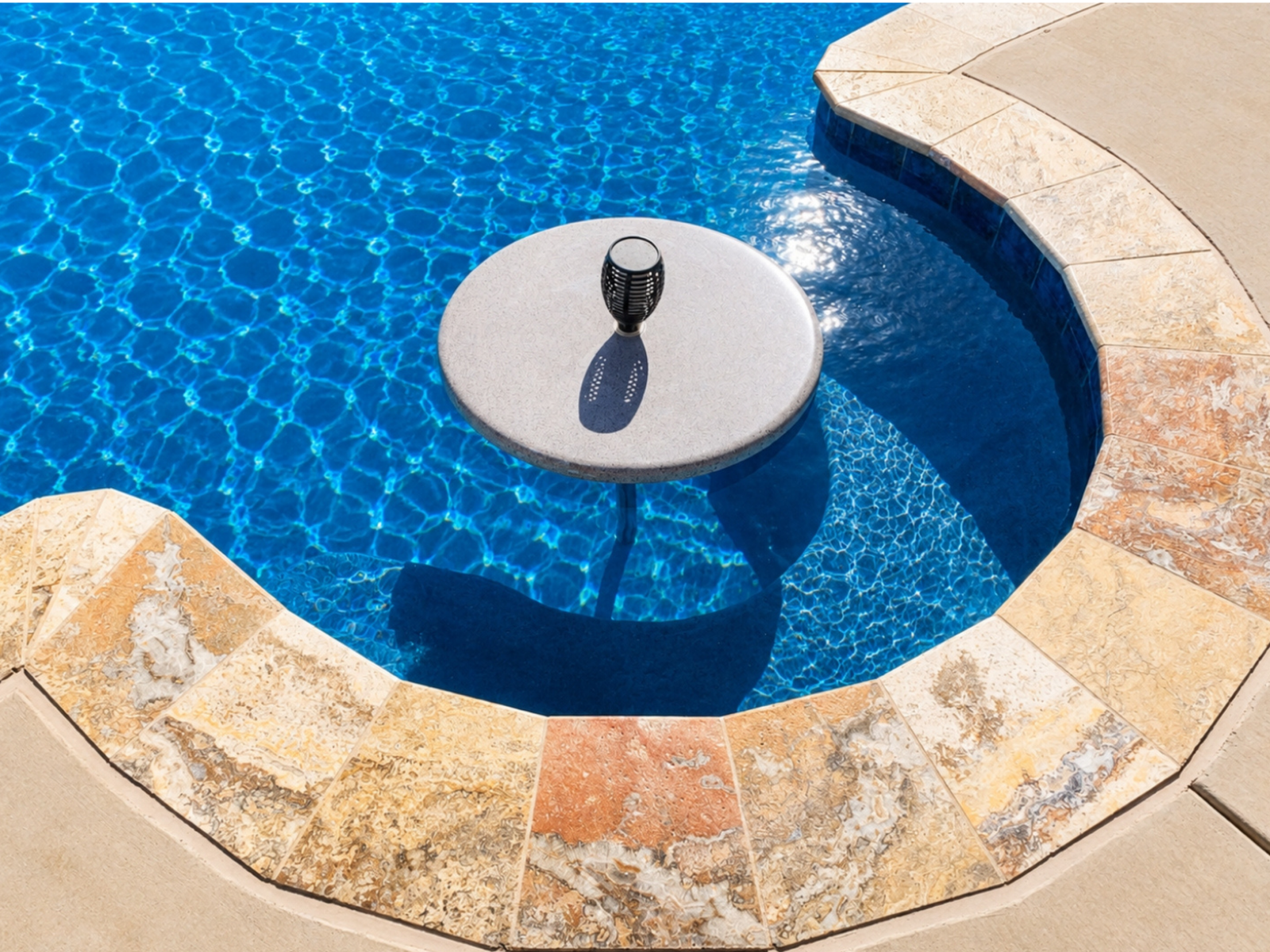 Custom pool bar construction
